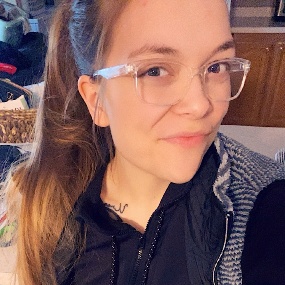 Meet your Posher, Briana